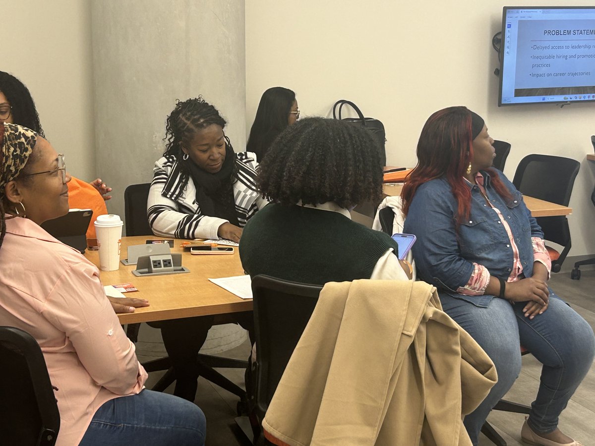 morganstateengl's tweet photo. #EnglishIsLIT! 💙🧡🐻✨🔥
The Third Annual Women, Gender, and Sexuality Studies Graduate Symposium was a tremendous success!
#MSUEnglish #MorganStateUniversity #MorganStateEnglish 💙🧡🐻✨🔥 https://t.co/qjR2HXNfjU