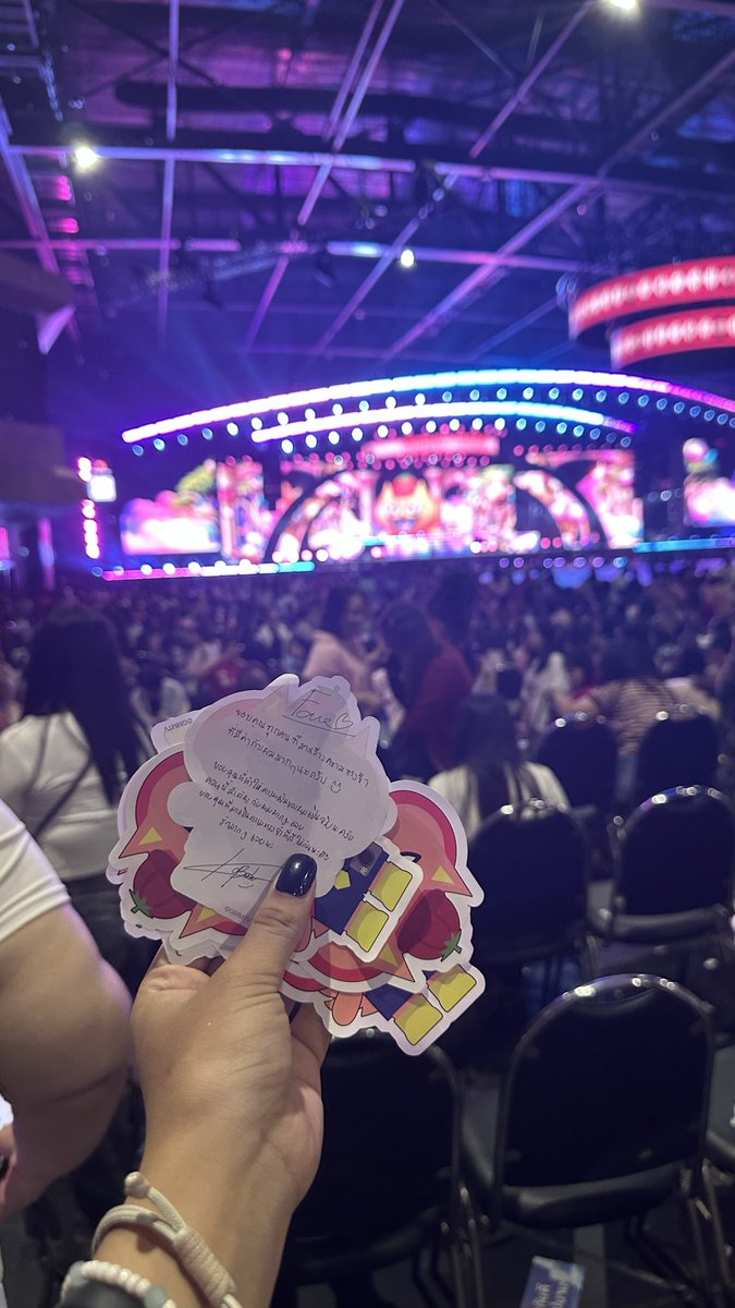 ชีวิตติ่งไปวันๆ tweet media