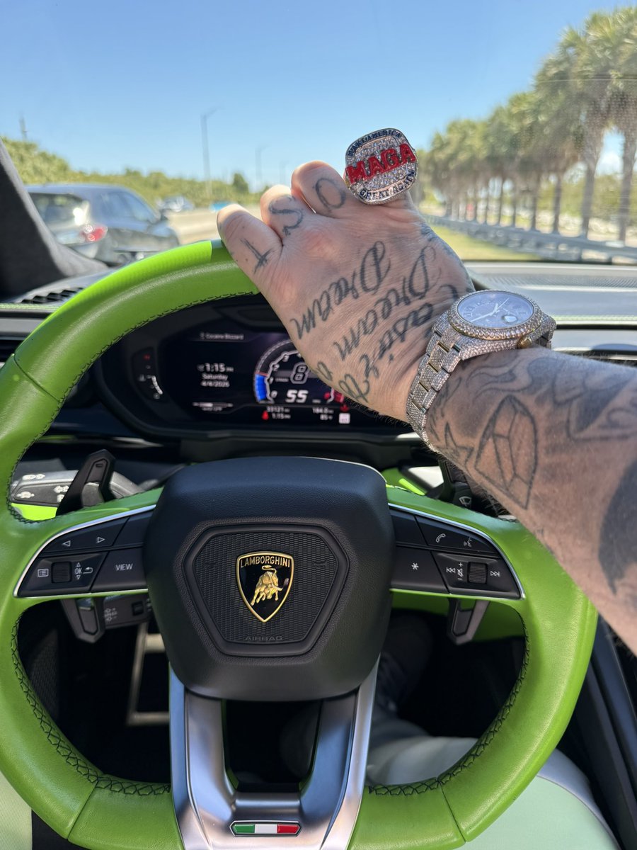 Trumps Nephew tweet media