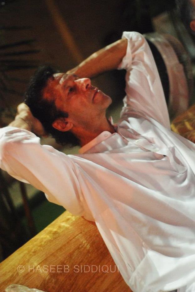 Hidayat khan tweet media