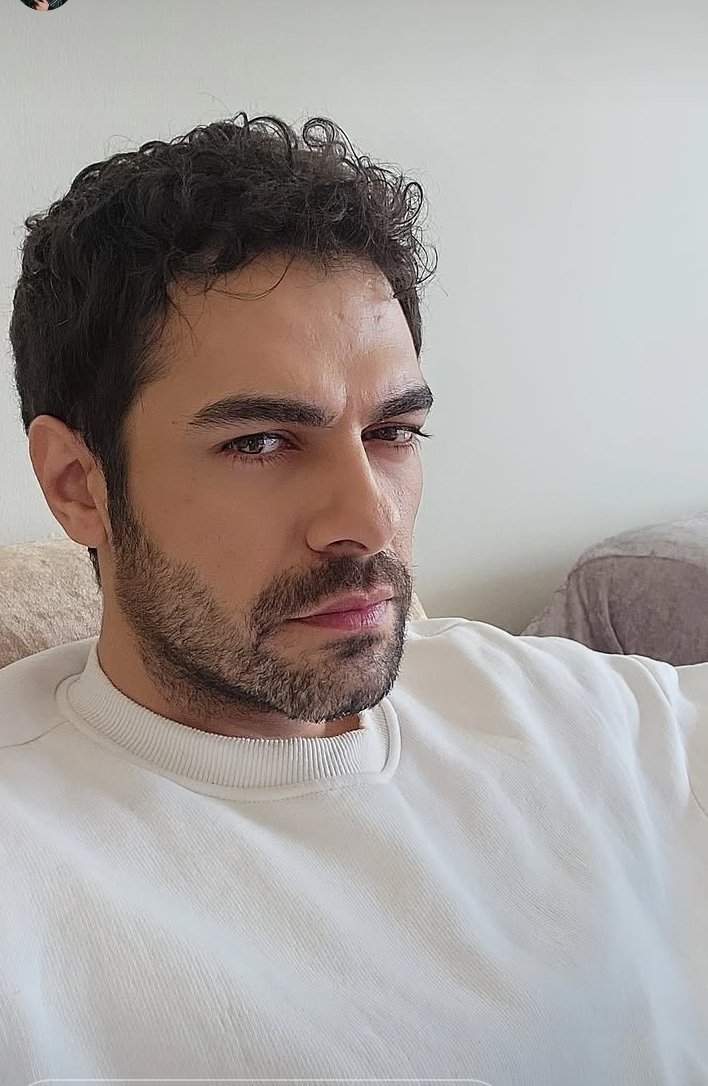 pelin söylemez tweet media