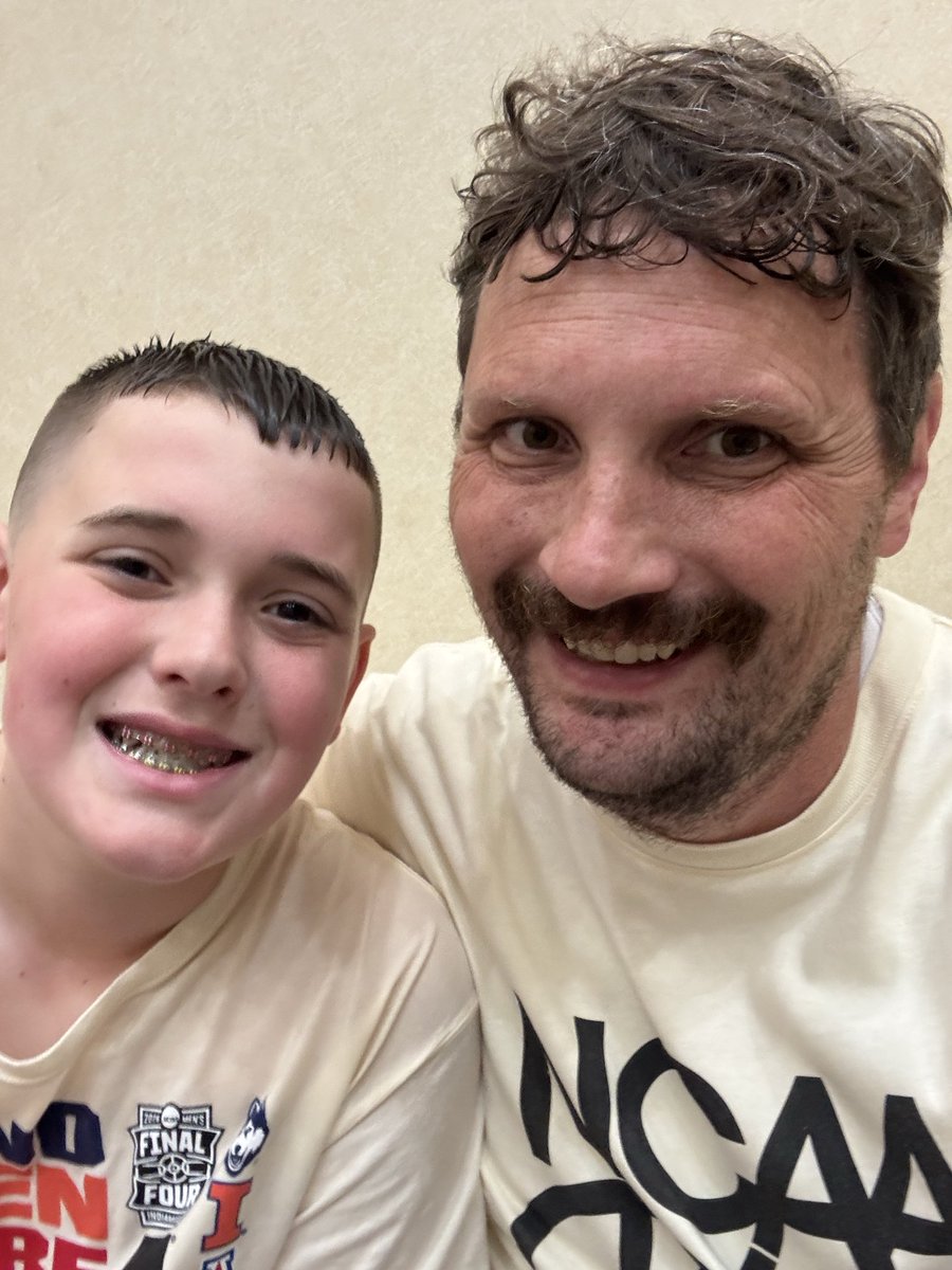 Brian Bennett tweet media