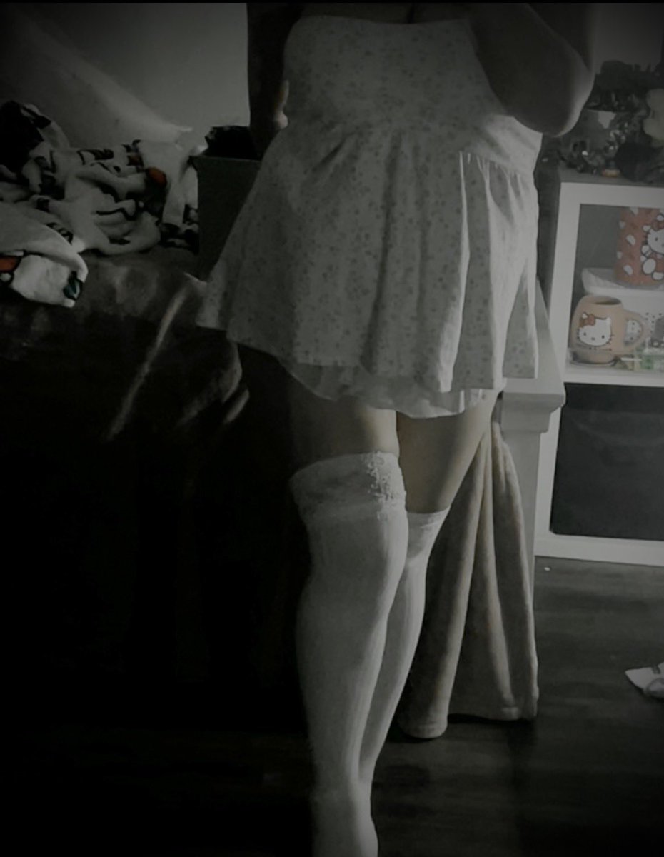 fae ✩ 27% (shadowbanned) tweet media