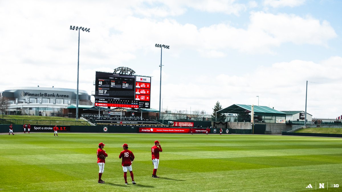 HuskerBaseball's tweet image. Great day for baseball. 🌽

@AuroraAgNetwork | #GBR