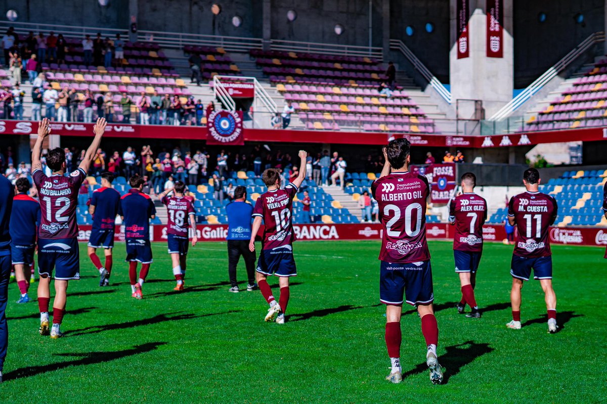 Pontevedra CF 🦴 tweet media