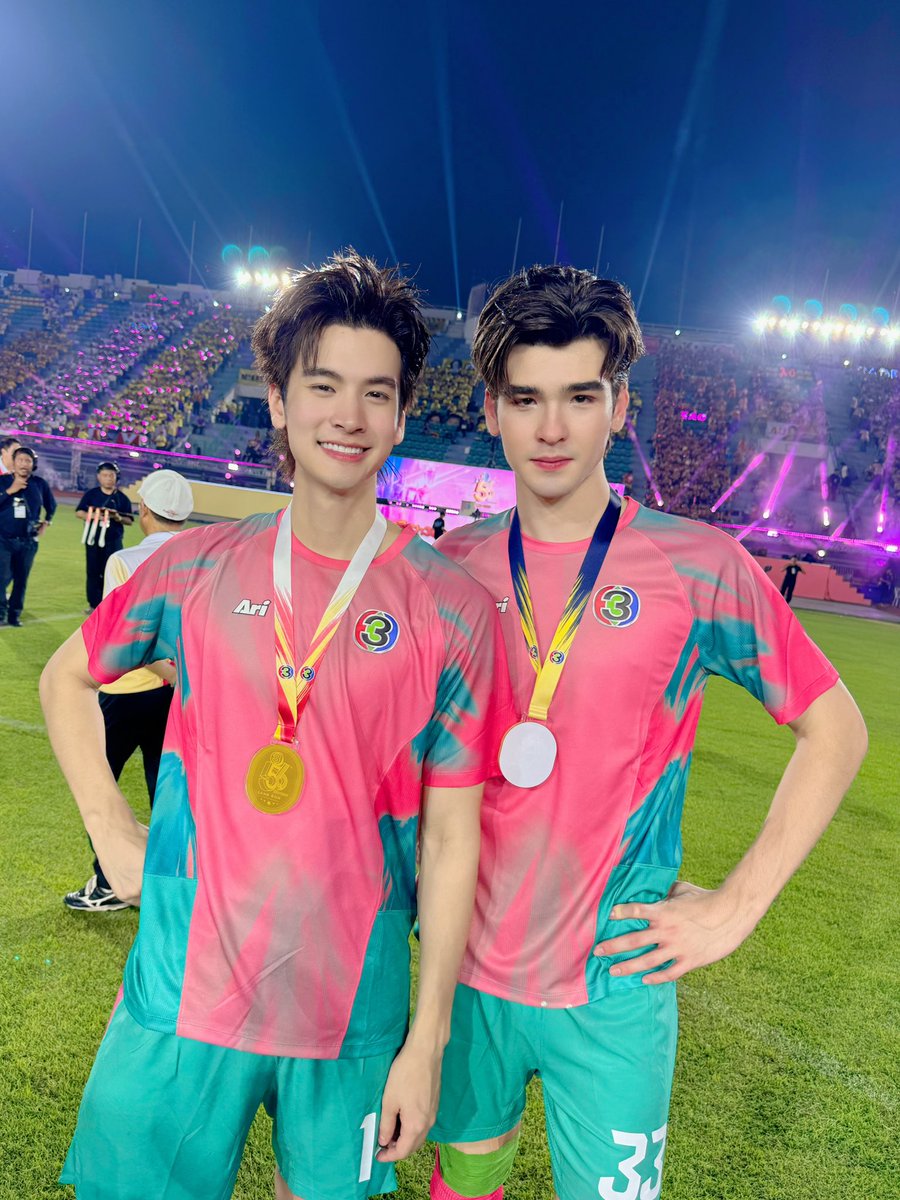 DearBroLuv tweet media