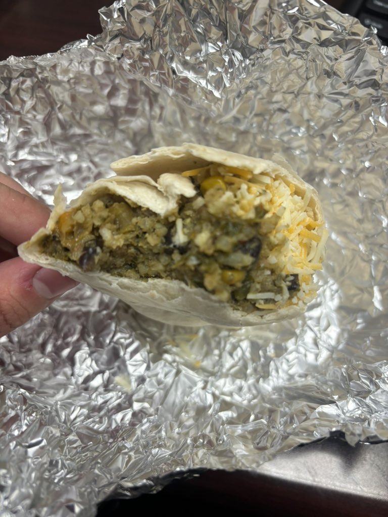 angel🐣 tweet media