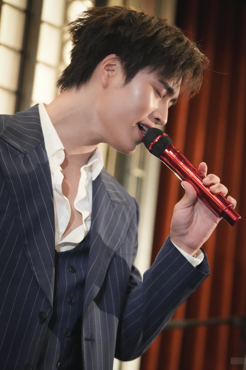 GrandMom tweet media