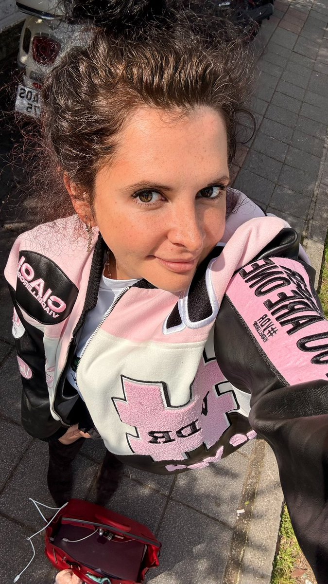 Manana Samuseva📍NYC 🔜 fois.fyi tweet media