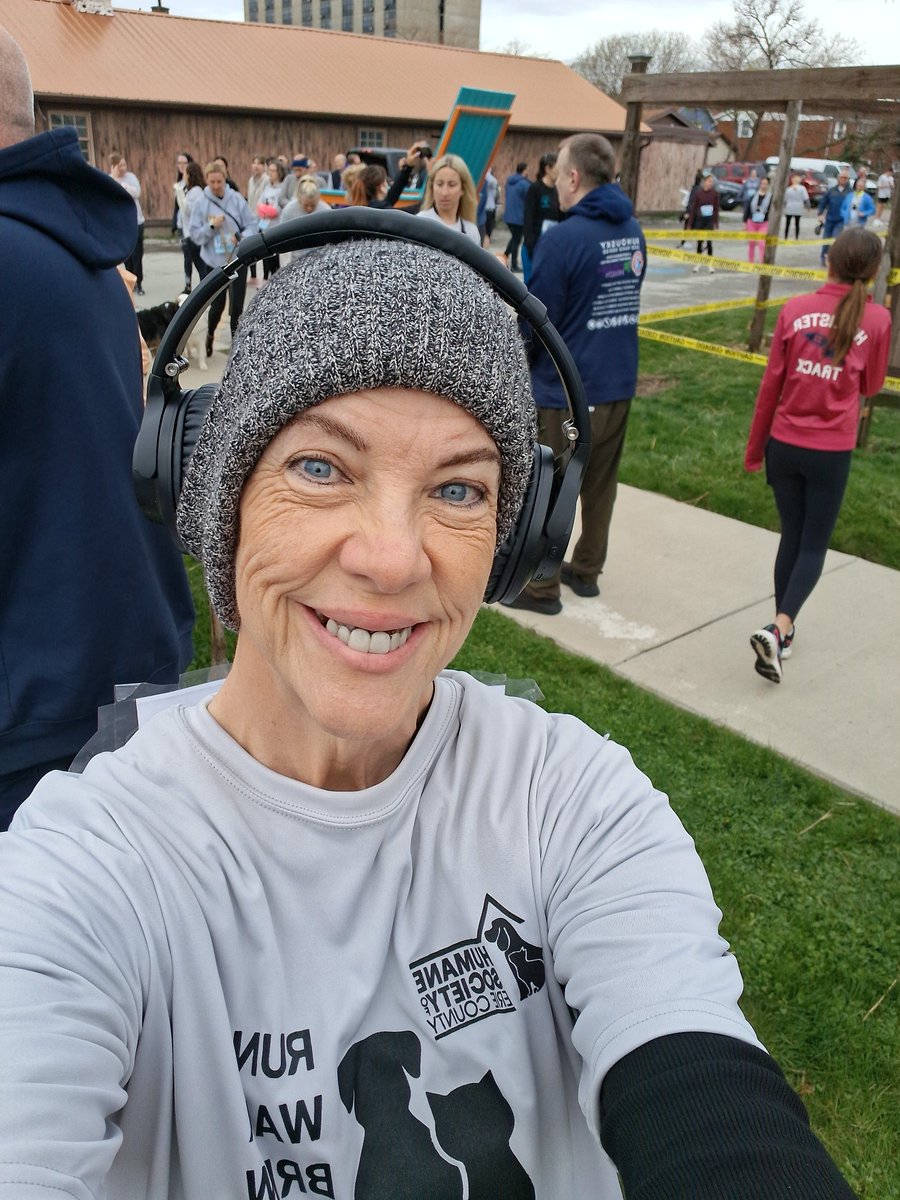 SandtownMama's tweet photo. Ready to go! #Rundusky https://t.co/vD6ZEKSdnX