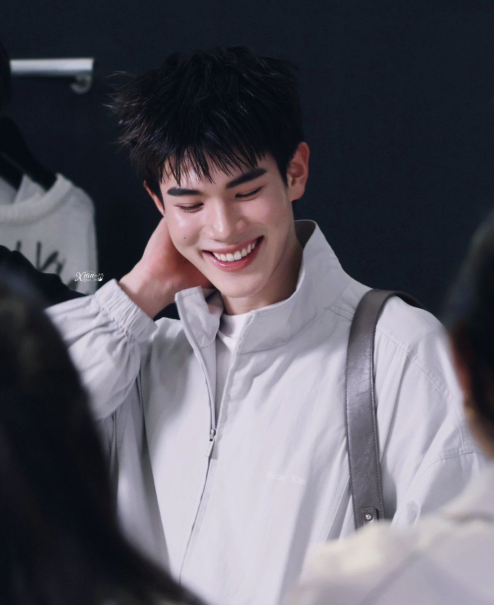 –Bomi🤍 tweet media