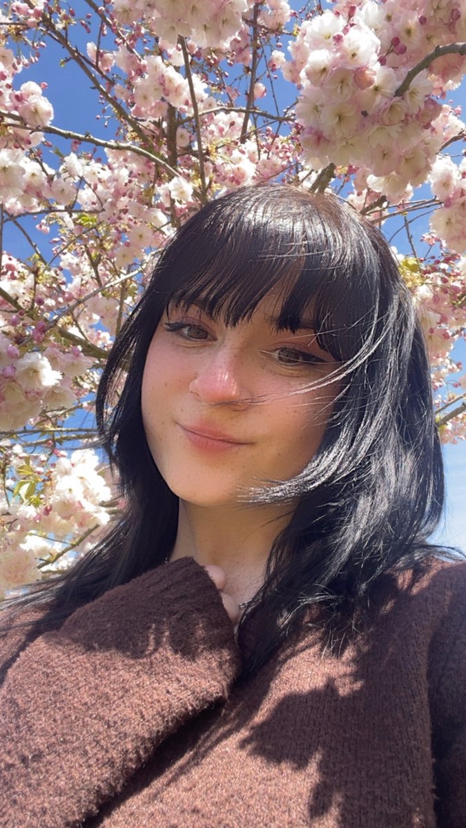 𝒫𝒽𝓁𝒶𝓋𝑒𝑒’ 𝐵𝒾𝓏𝒶𝓇𝓇𝑒 𝒜𝒹𝓋𝑒𝓃𝓉𝓊𝓇𝑒 tweet media