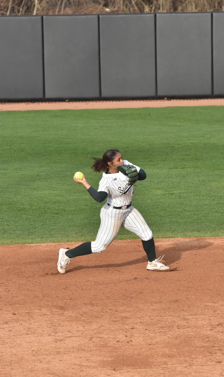 SSR_MSU's tweet photo. Following a shutout game one of a doubleheader against Illinois, Michigan State softball stumbled in game two. A 7-run first inning from Illinois was too much to overcome and MSU ultimately fell 12-6. A rubber game on Sunday will determine who takes the series. https://t.co/Q0JK3ggCzt