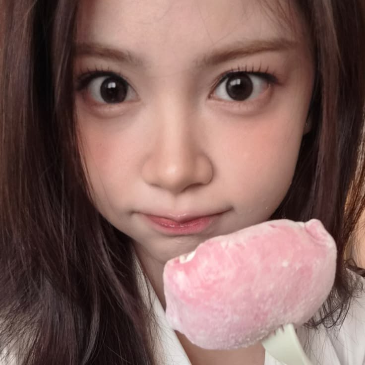 Liora 🦁 tweet media