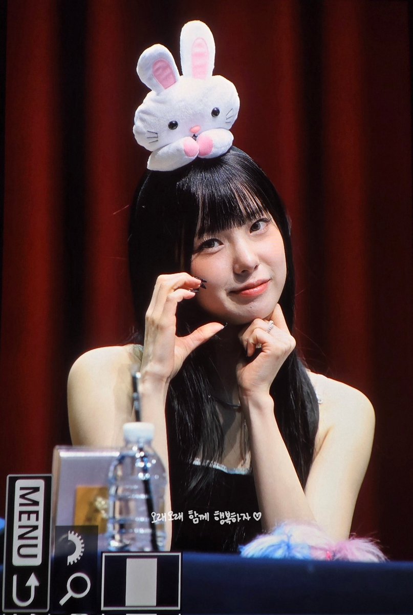 cthemomentsss tweet media