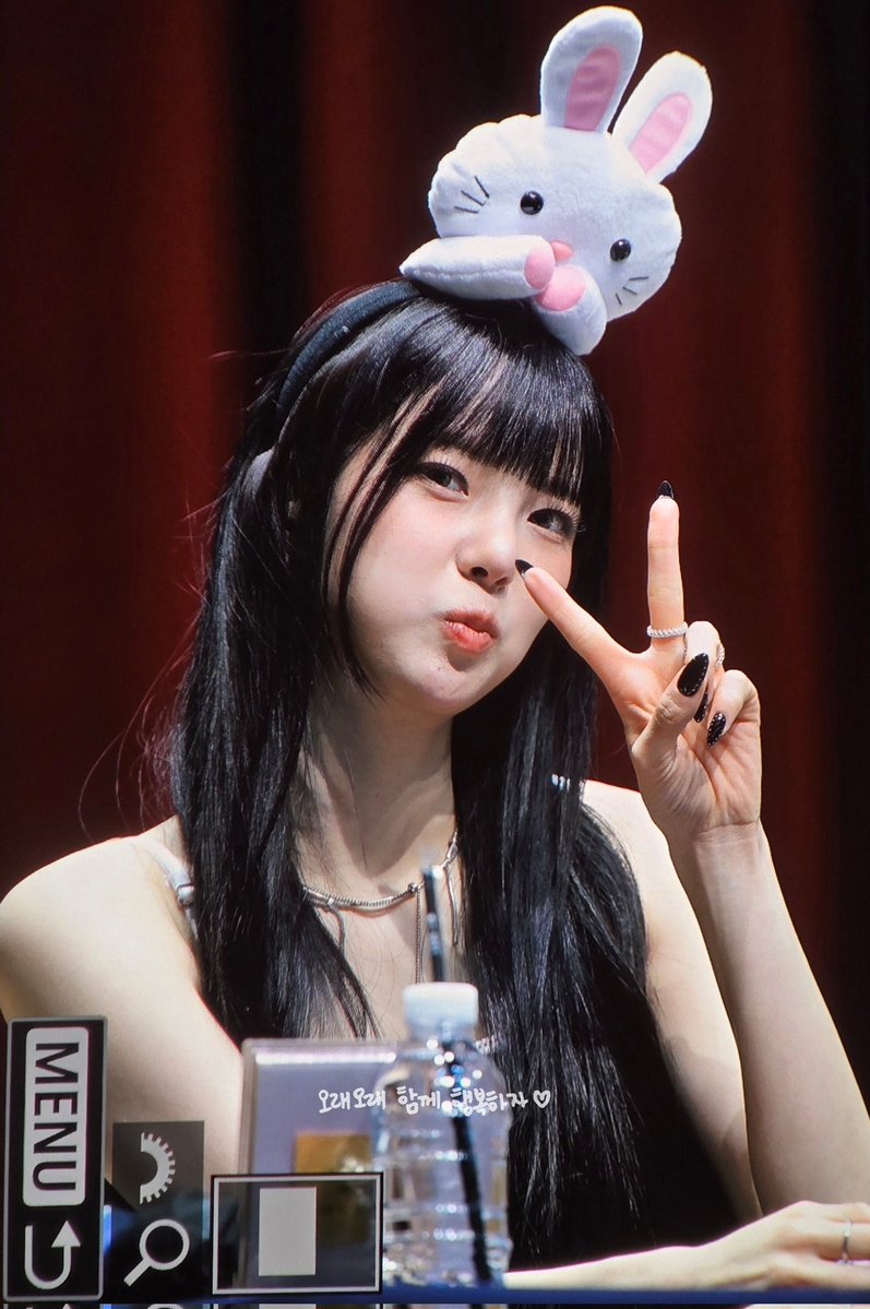 cthemomentsss tweet media