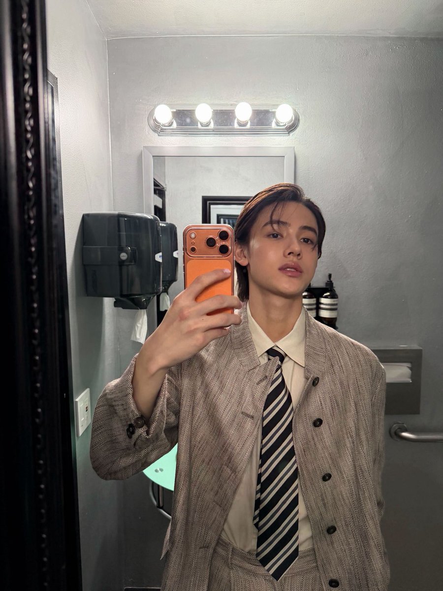 seonghyeon pics tweet media