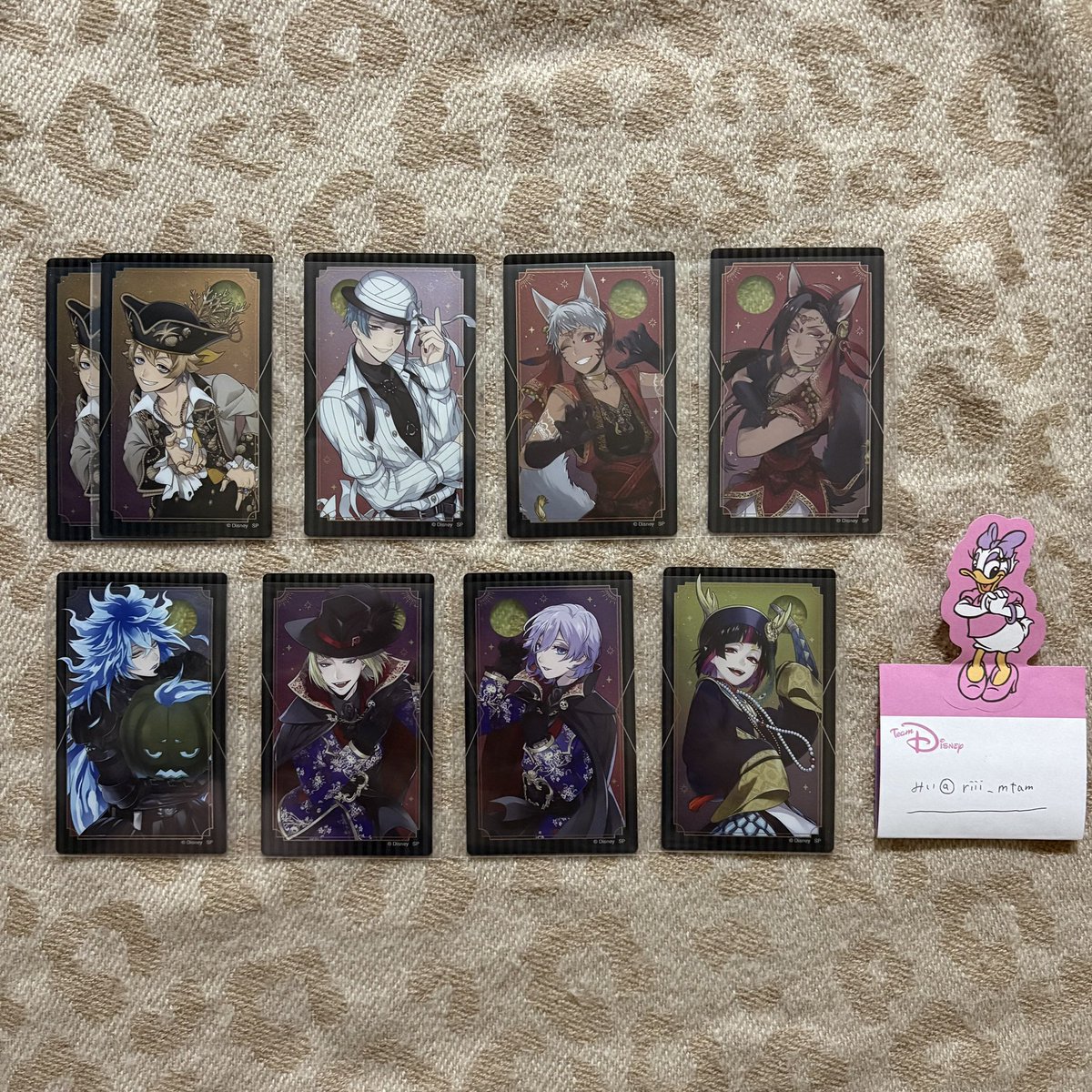 riii_mtam's tweet photo. 【交換】ツイステ  メタルクリアカード

(譲) デュース ケイト ラギー ジェイド カリム ジャミル イデア ルーク エペル 
マレウス リリア

(求)同異種エース>>ヴィル(友人分)

⭐︎郵送交換希望
⭐︎異種は差額により当方複数提供可能◎
⭐︎すでに所持している物はお断りする場合がございます https://t.co/Tt2S6Ht7nk