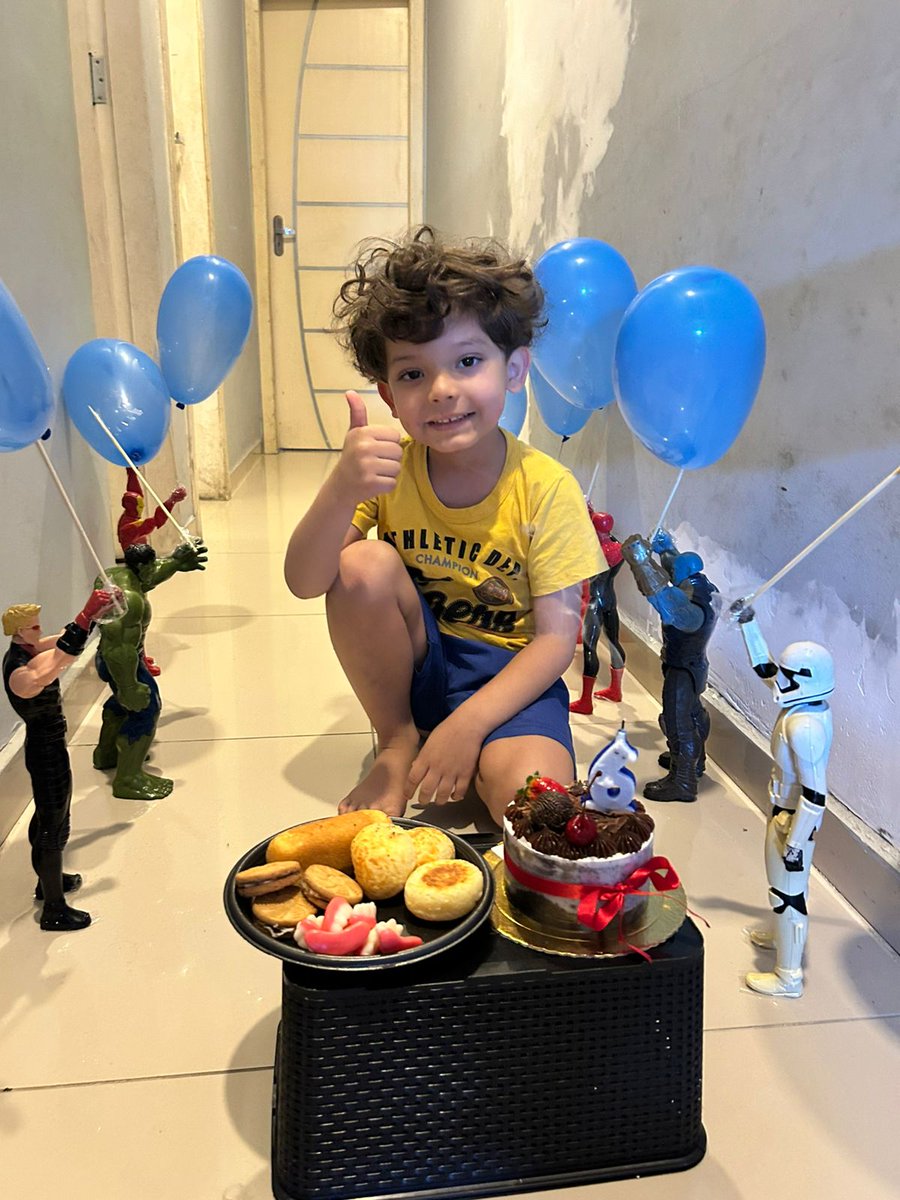 RayllaChrystina's tweet photo. é imensurável meu amor por você, eu te amo demais! https://t.co/tvAlllb1cz