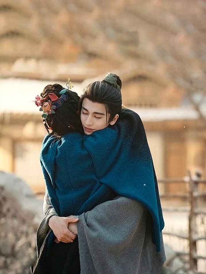 therealyras tweet media