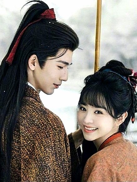 therealyras tweet media