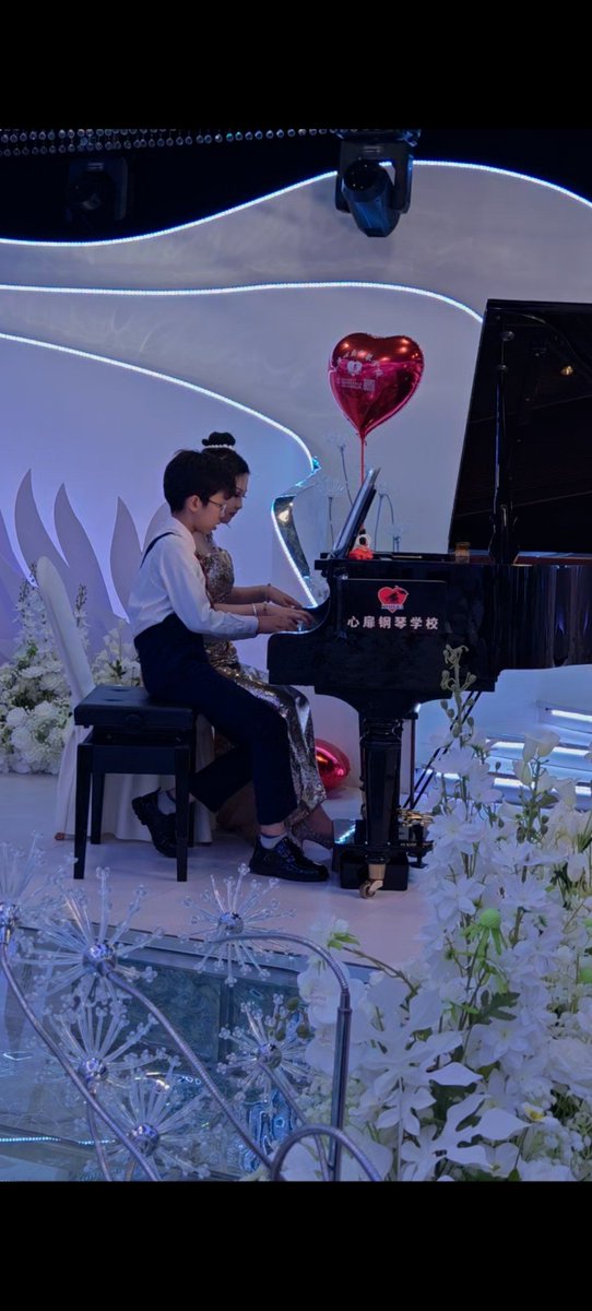 kukuxumusu33's tweet photo. Catch Moonlight Sonata live tonight—last 50 tickets left!  Grab yours before they’re gone! https://t.co/d5Ib64mzBj