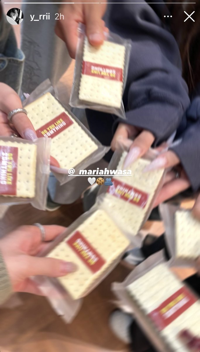 화사 hwasa’s twit 🌸 tweet media