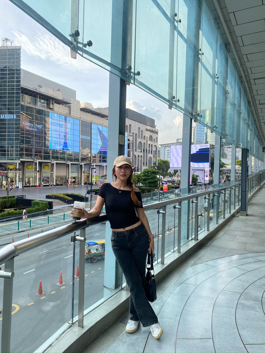 เบเบ้ tweet media