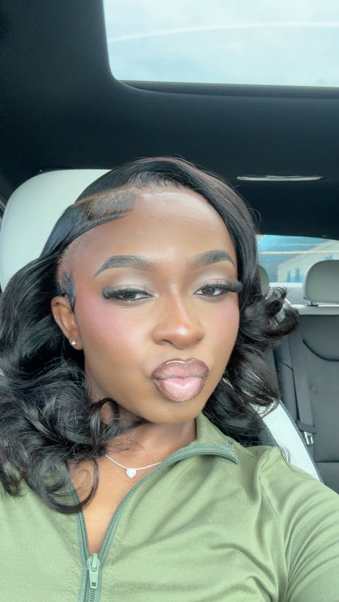 Mahogsmarkelle's tweet photo. Updating this my her pic💚 https://t.co/uhz3mmdq05