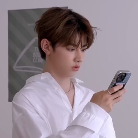 Chazh🎻 tweet media