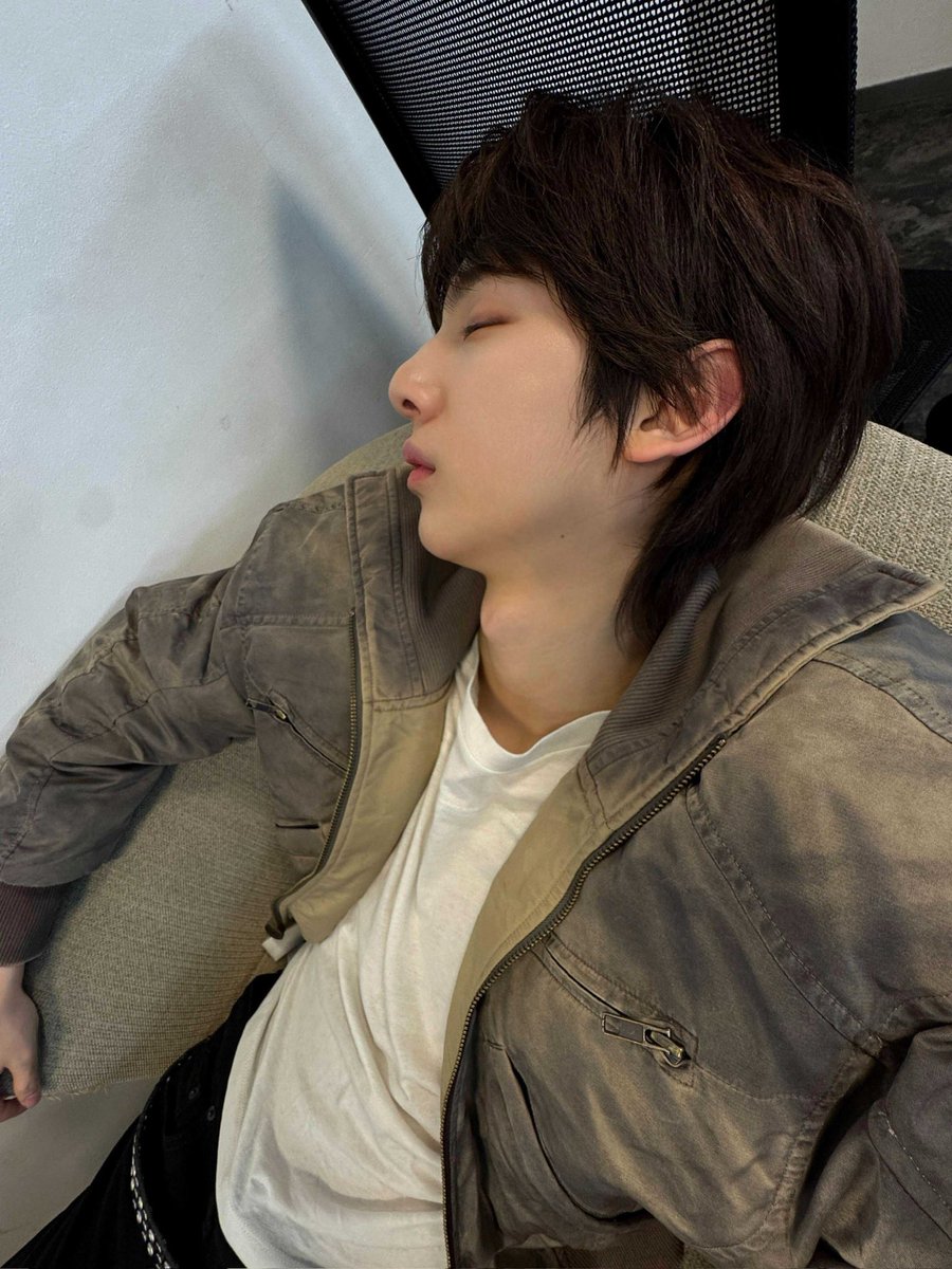 ★ 서유니 ★ tweet media