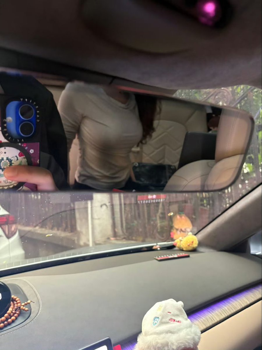 我和太太陈脂虎 tweet media