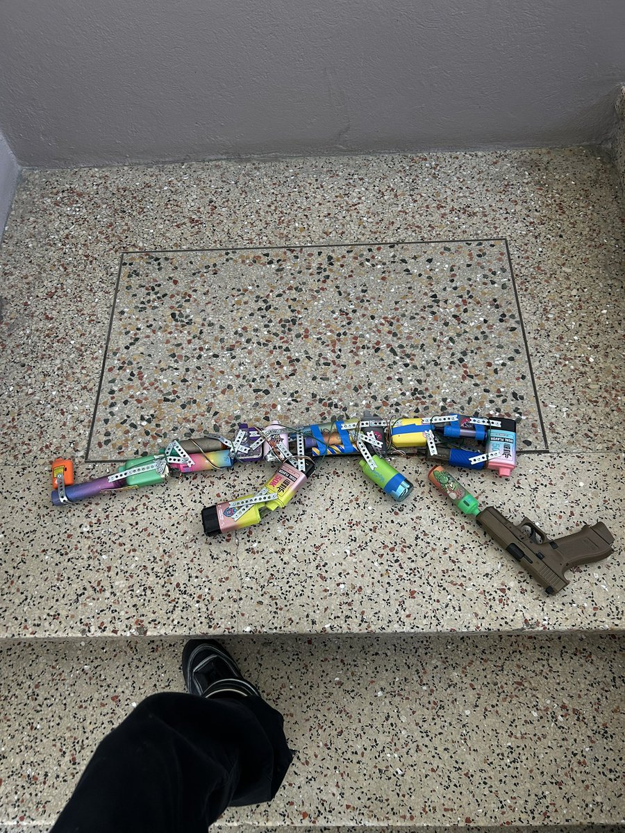 DirtyDeLaFontaine tweet media