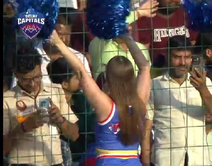 Out Of Context Cricket tweet media