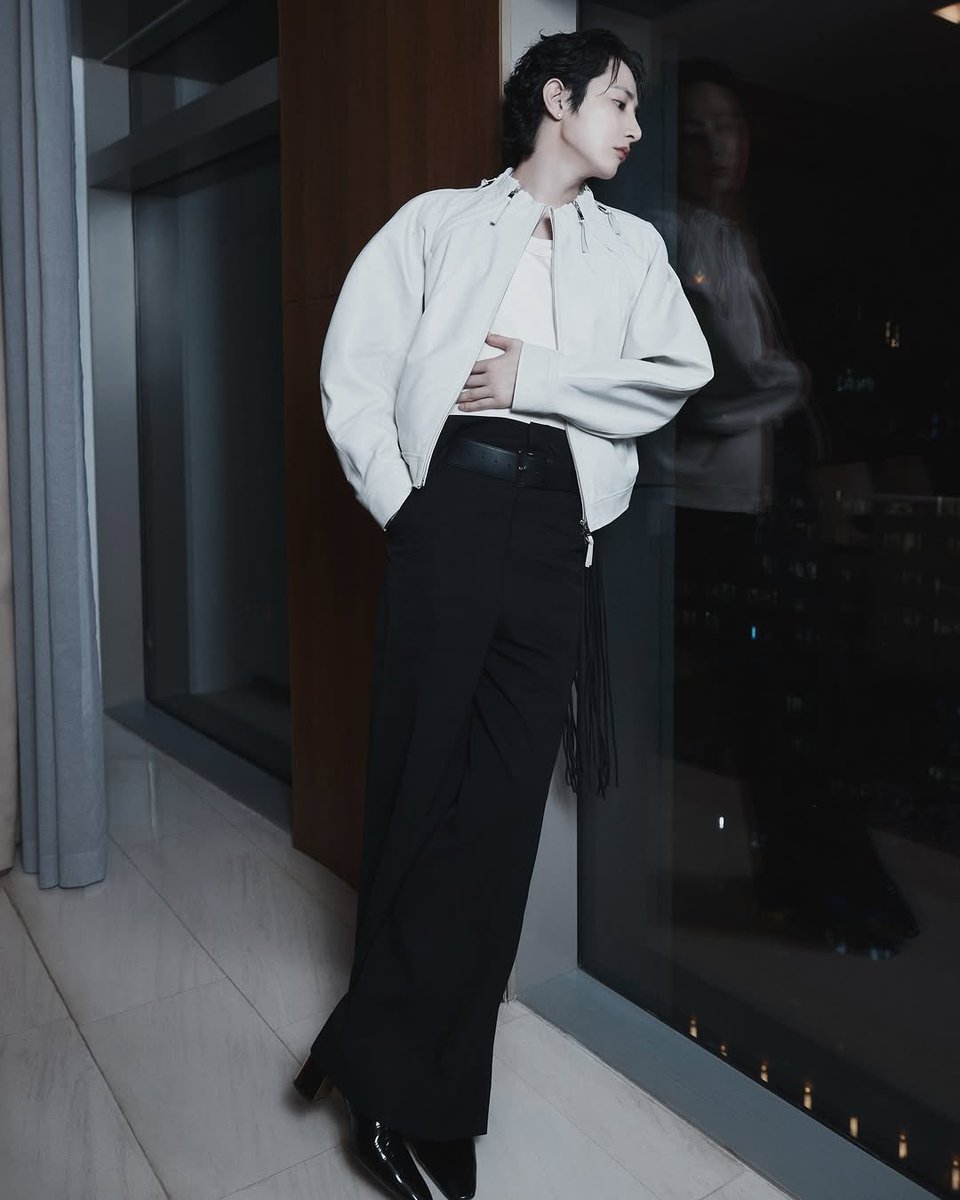 FineLine29102019 tweet media