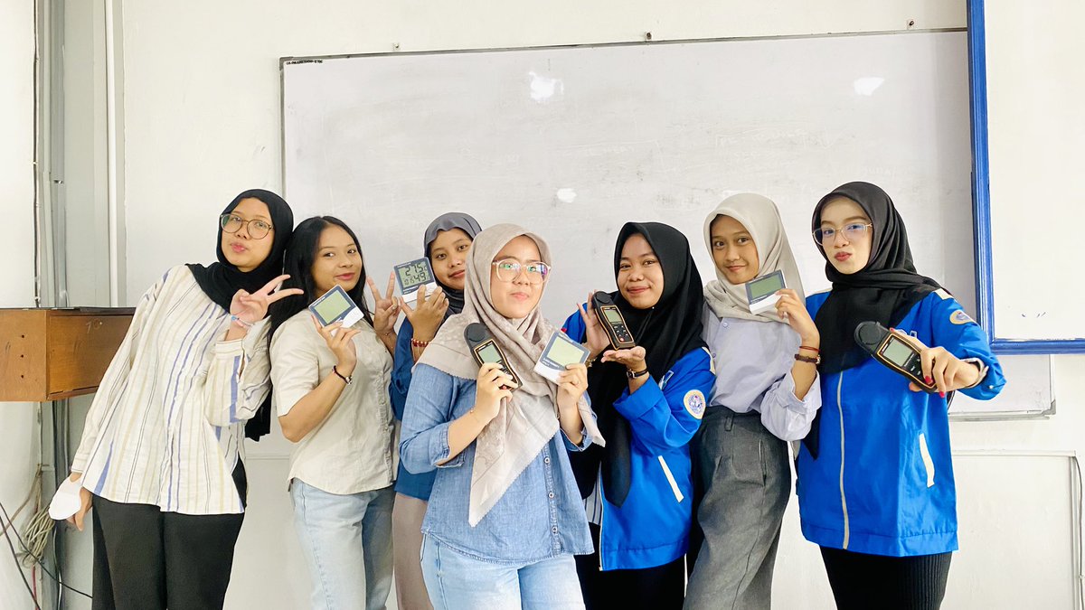 andini nisrina🧲 tweet media