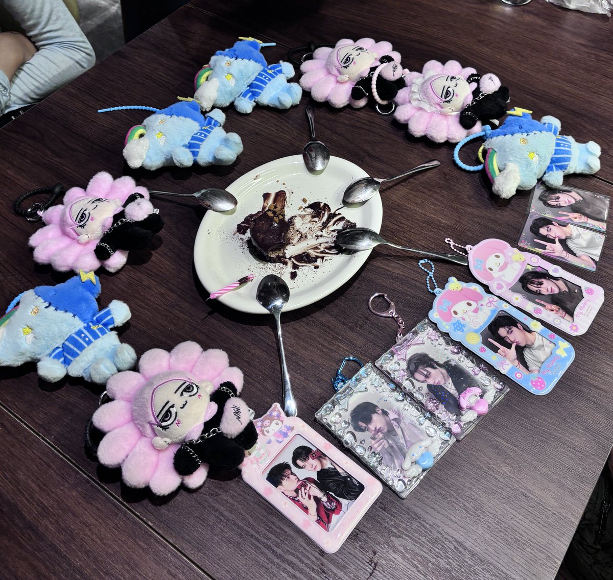 ayefia — ໒꒱˚ tweet media