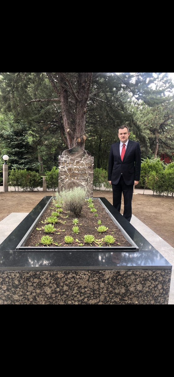 avcem10's tweet photo. Ruhun şad mekanın cennet olsun başbuğum🇹🇷🇹🇷🇹🇷 https://t.co/NVmgTiiTYv