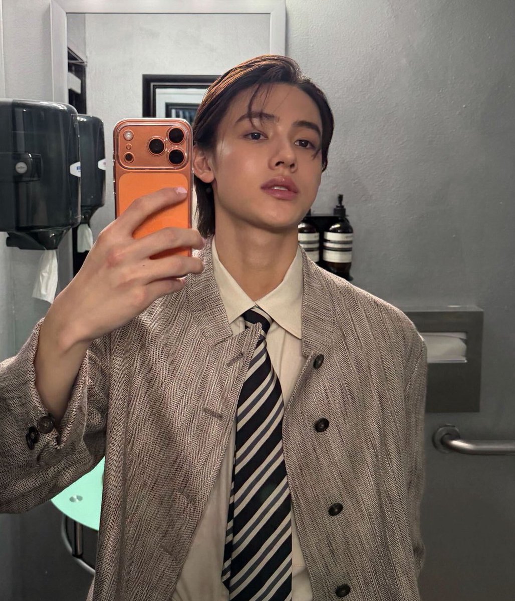 asha ✮ tweet media