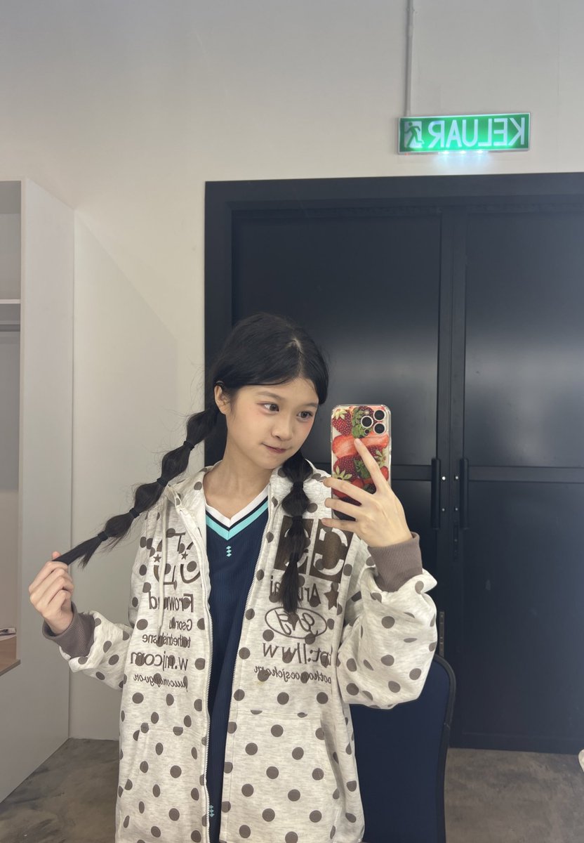 isabel ☻ tweet media