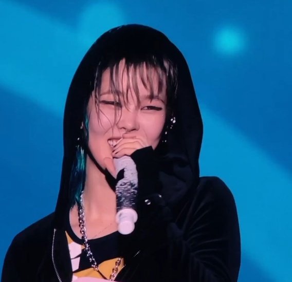 Lília 💚 XG tweet media