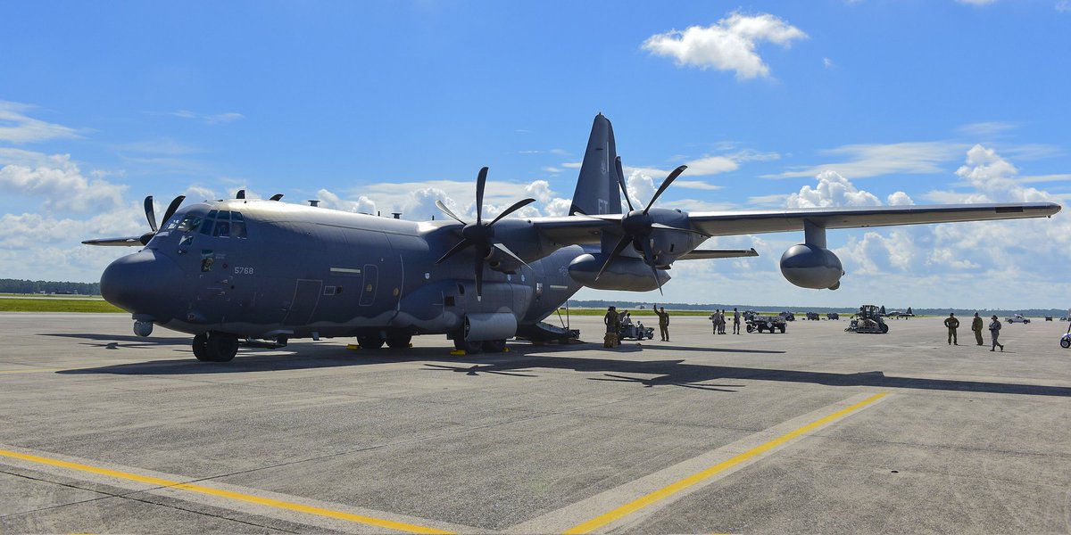 #Irán || Estados Unidos ha intensificado la búsqueda del piloto del avión A-10 derribado ayer en territorio iraní, quien no ha podido ser rescatado. Un barco  HC-130J ha sido enviado a la zona para apoyar a los helicópteros que participan en la búsqueda.