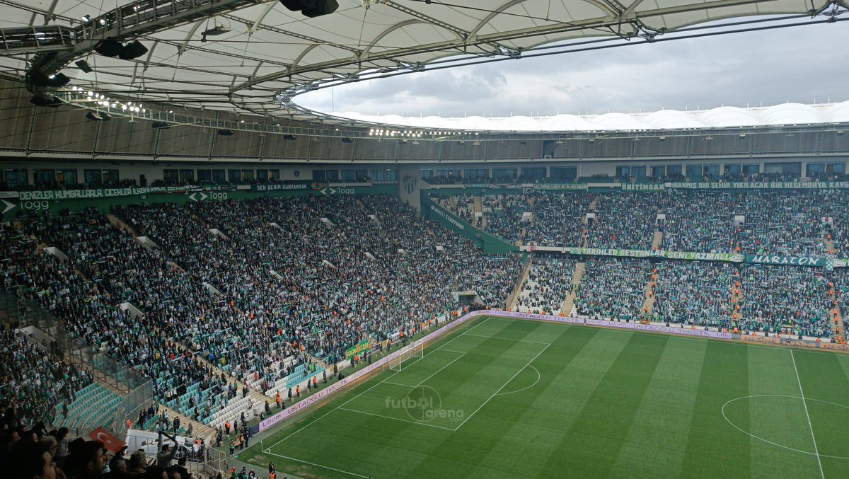 Bursaspor-Mardin maçında tribünler.