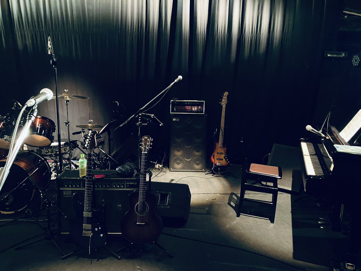 EADGC03's tweet photo. 今日は甲府で…クローズドなので何のライブか言って良いんだろか？何にせよ大変光栄で楽しかったです♪ https://t.co/GNGB2BXWty