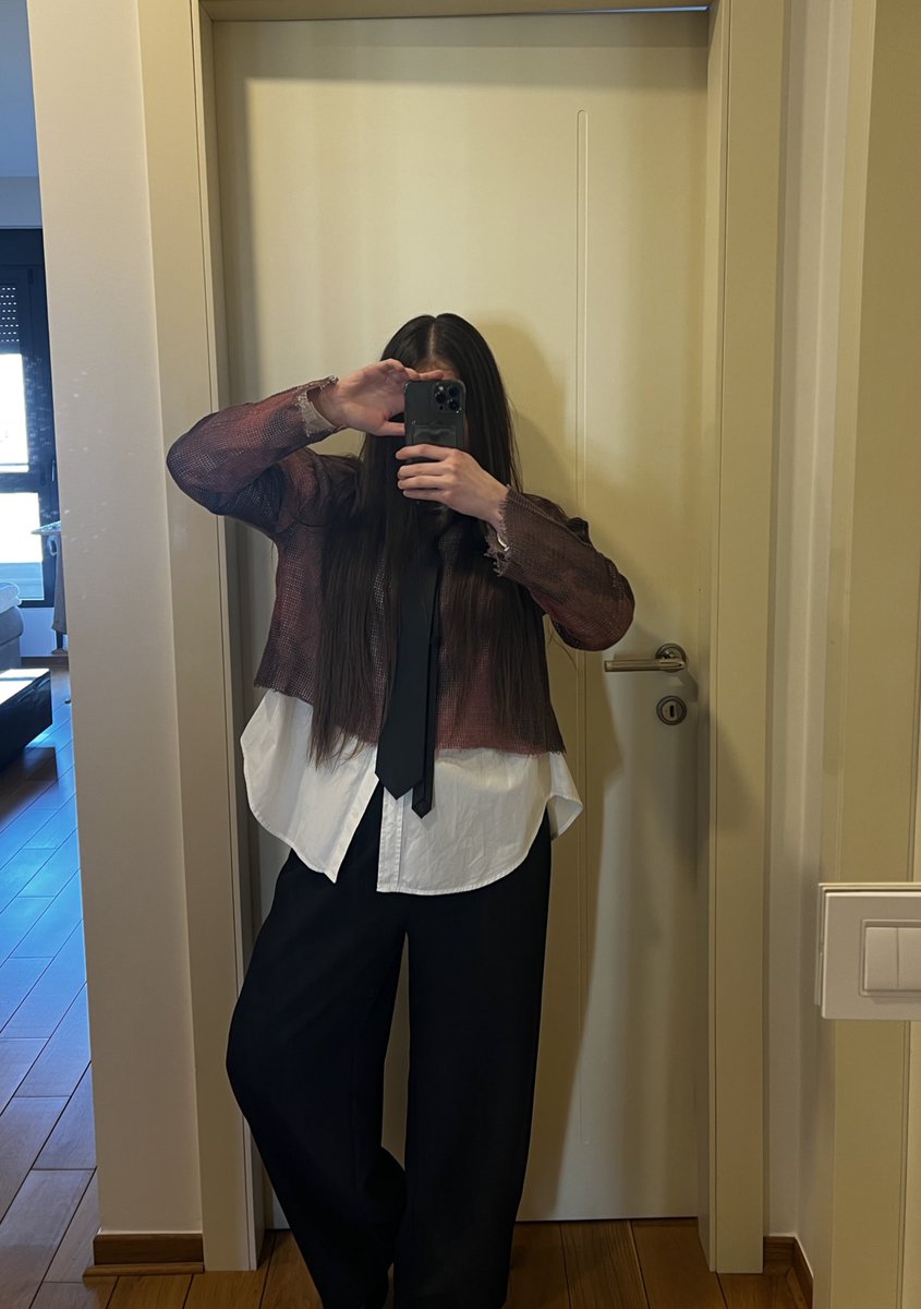 anastasijaaa tweet media