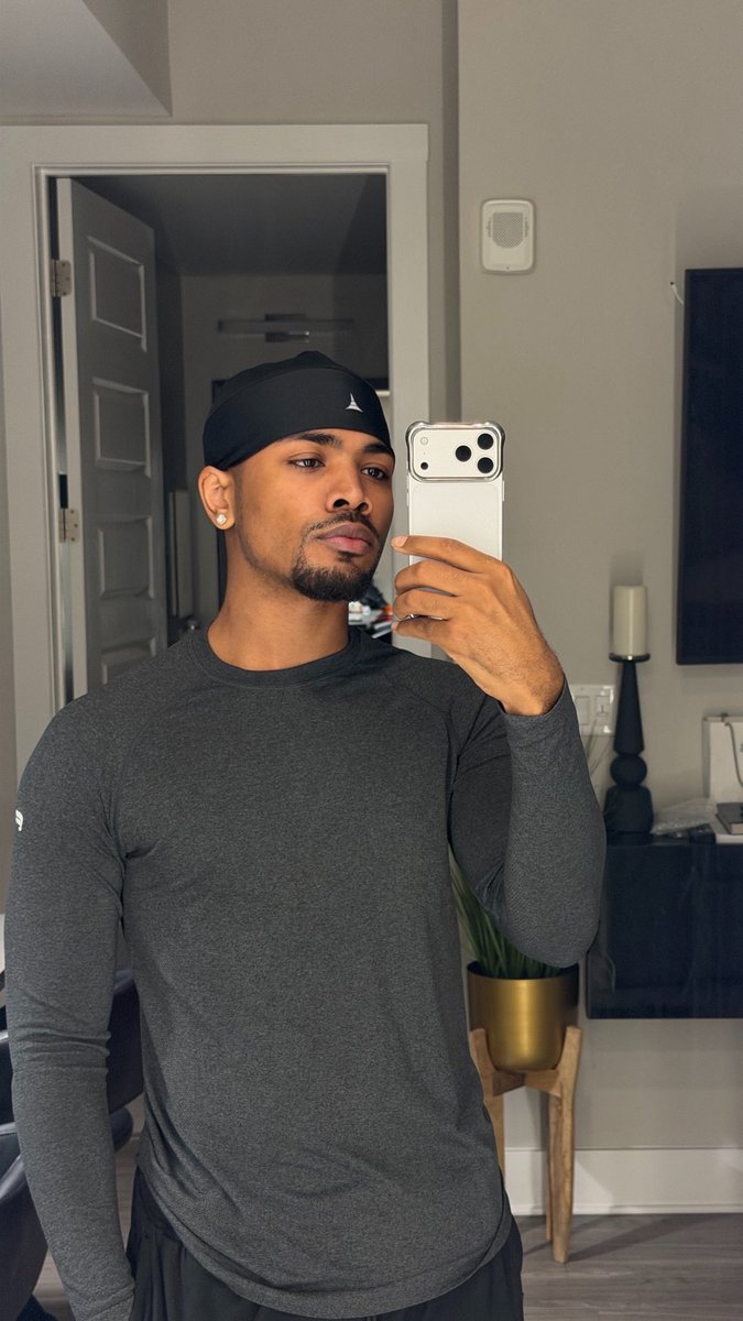 IG - chuckiie.w tweet media