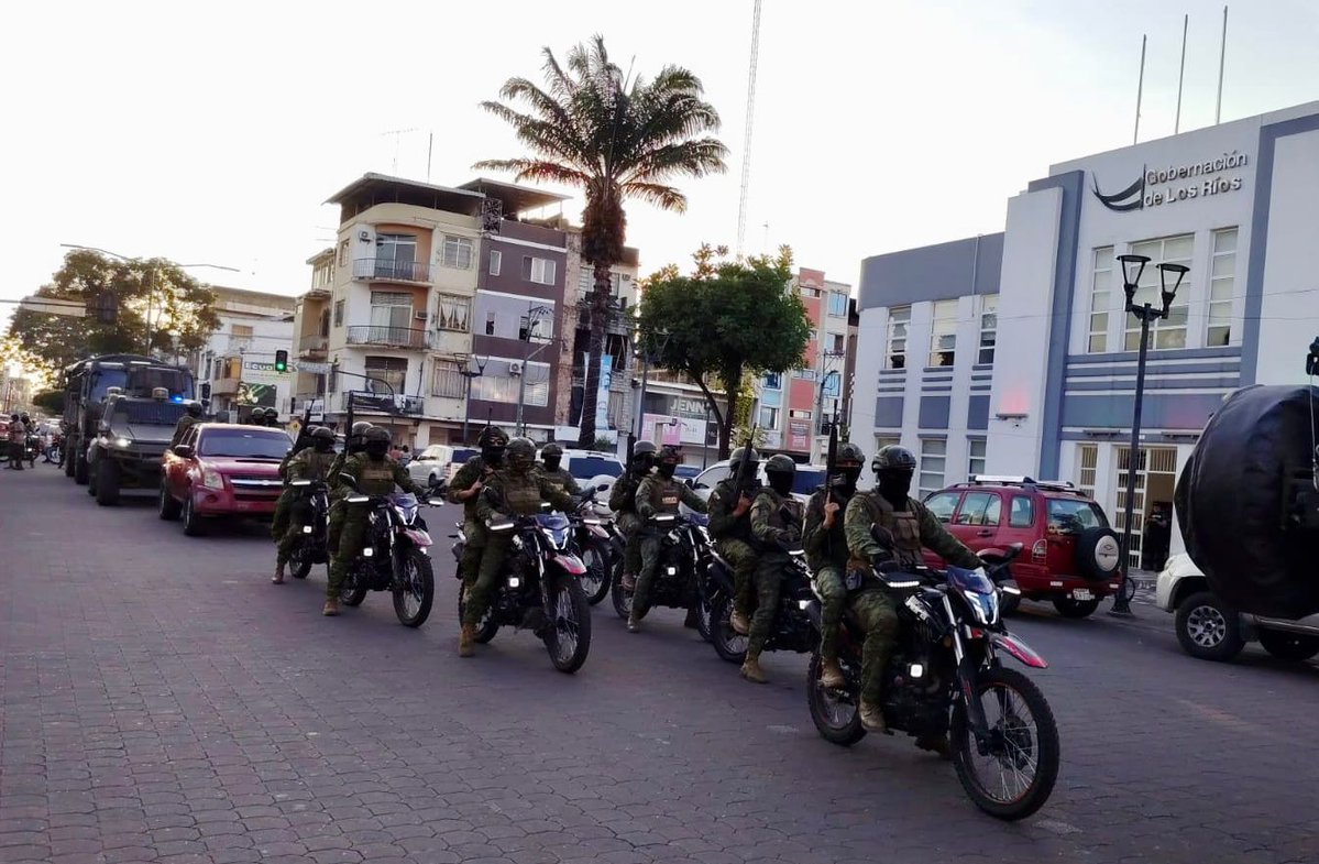 Fuerzas Armadas del Ecuador tweet media