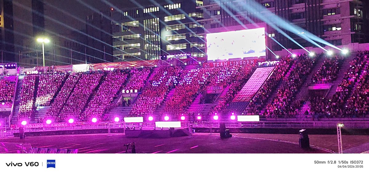 Bloom W. tweet media