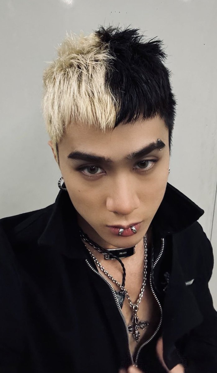 Cel_ni_Josh 🍢🐰💜 tweet media