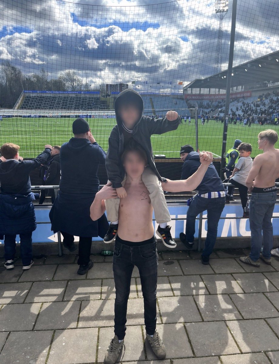 Theo1897i's tweet photo. ”Barn är rädda för att gå på fotboll” https://t.co/8gdGR4PHoj